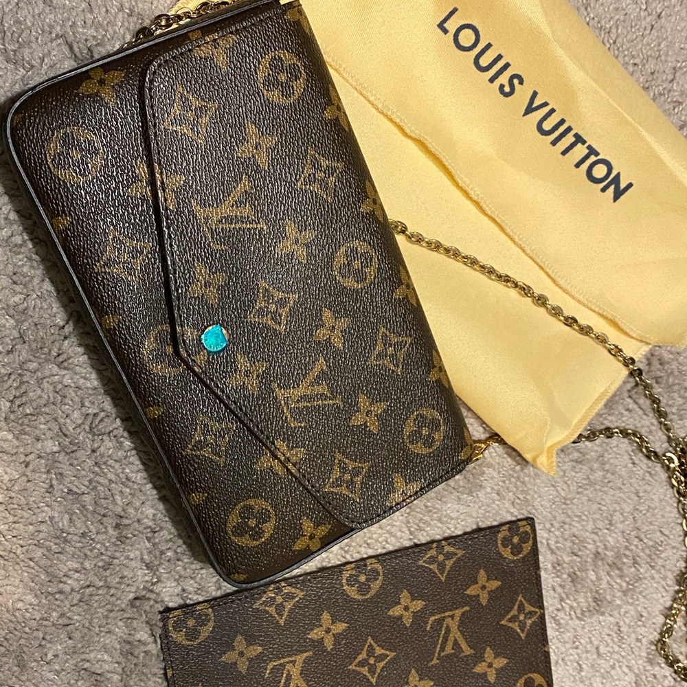 Pochette Metis Felicie Mono